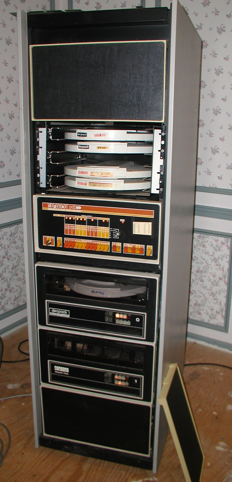 PDP-8/E: pdp8e