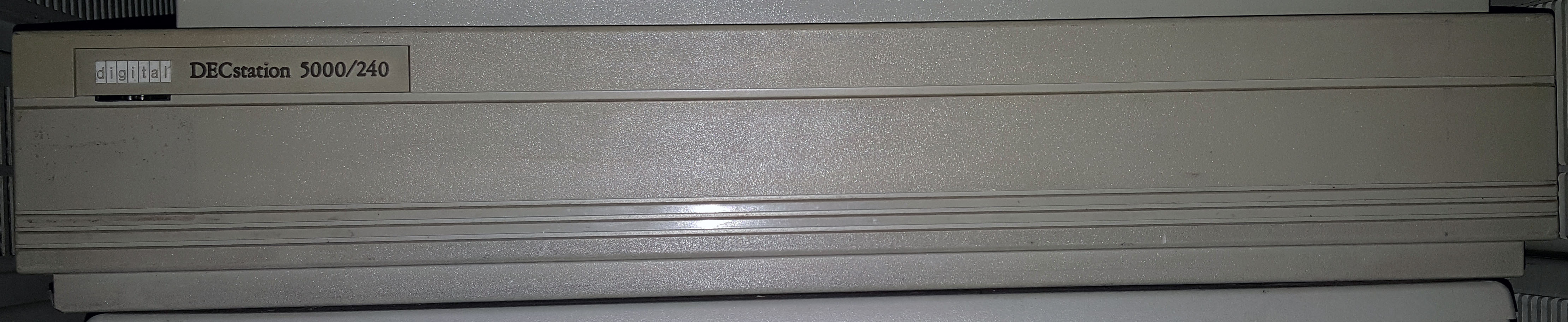 DECstation 5000/240: 2016 11 11 11.34.34